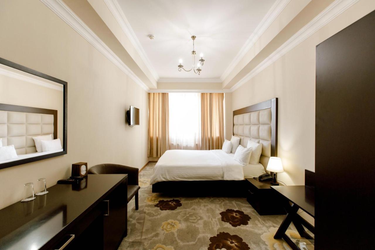 14 Floor Hotel Erivan Exterior foto