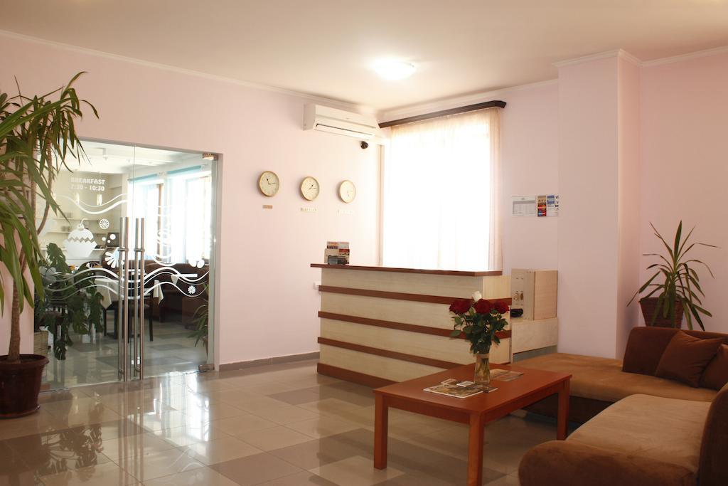 14 Floor Hotel Erivan Exterior foto