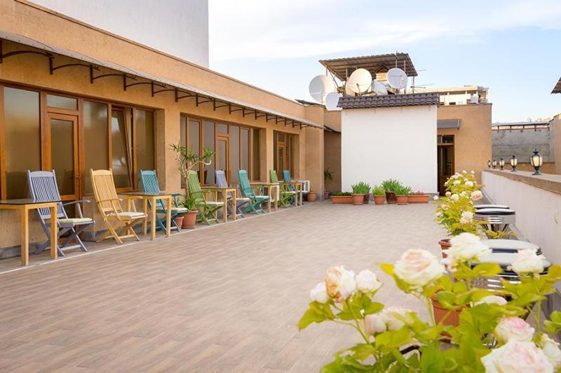 14 Floor Hotel Erivan Exterior foto