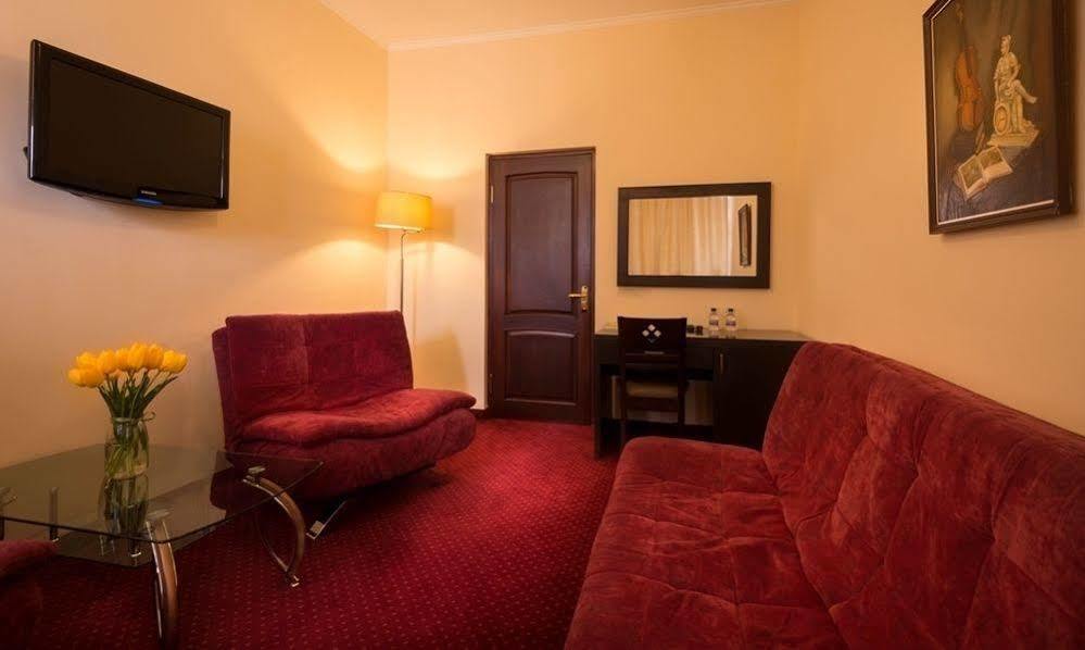 14 Floor Hotel Erivan Exterior foto