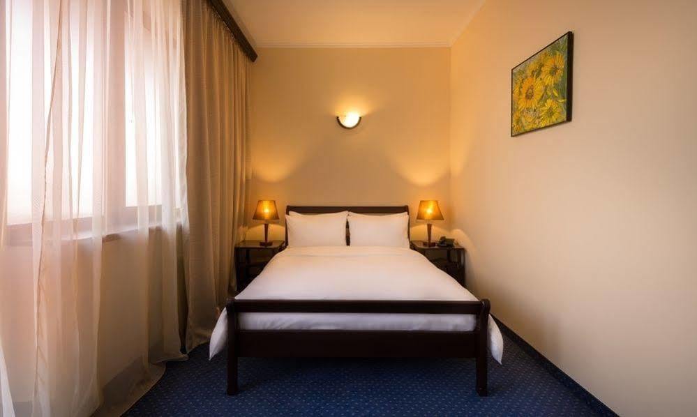 14 Floor Hotel Erivan Exterior foto